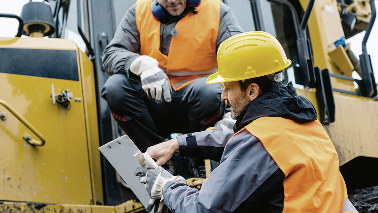 Sicherer Umgang mit Erdbaumaschinen