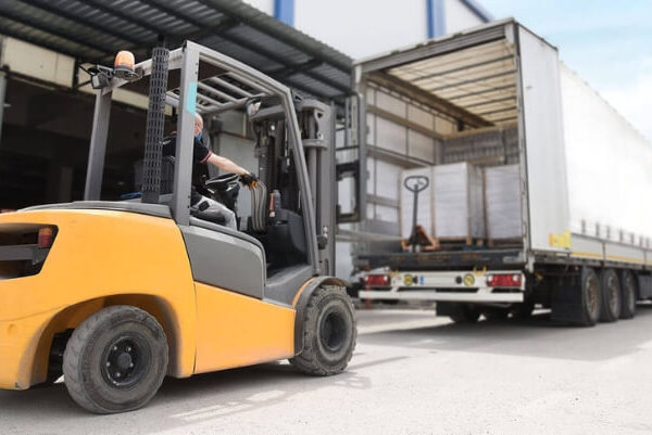 Gefahrguttransport – Pflichten von Empfänger und Verlader